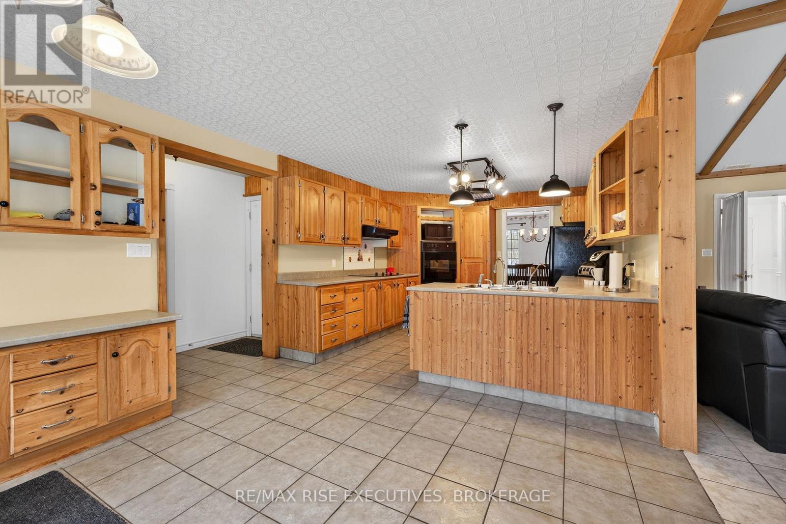 8 New Street, Rideau Lakes, Ontario  K0G 1P0 - Photo 11 - X12925130