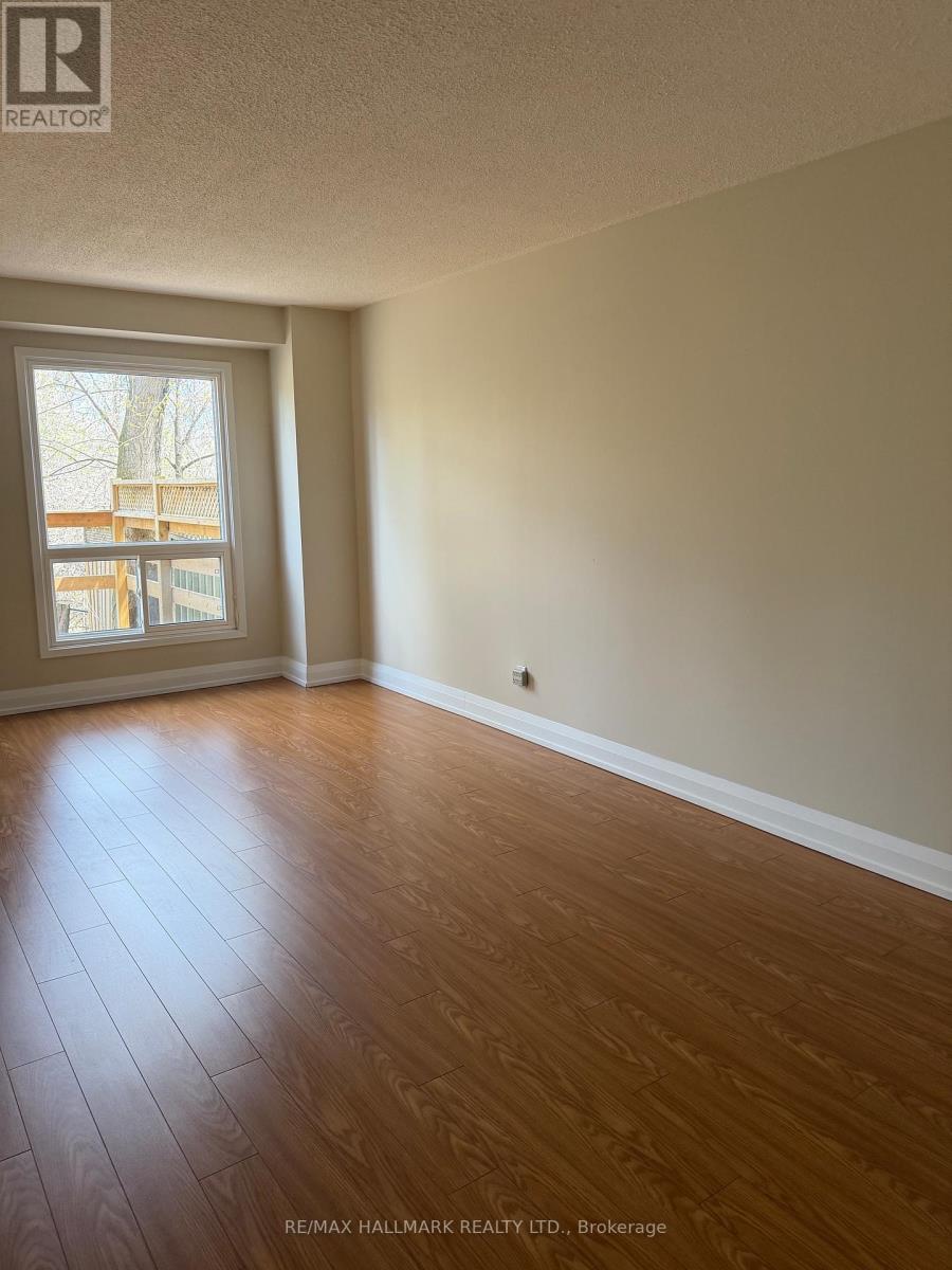 5 Michael Drive, Richmond Hill (North Richvale), Ontario  L4C 5W6 - Photo 10 - N13049880