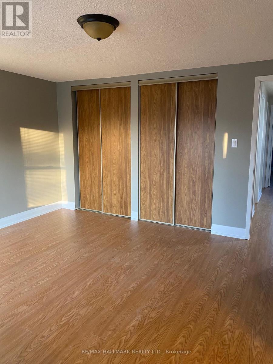 5 Michael Drive, Richmond Hill (North Richvale), Ontario  L4C 5W6 - Photo 13 - N13049880