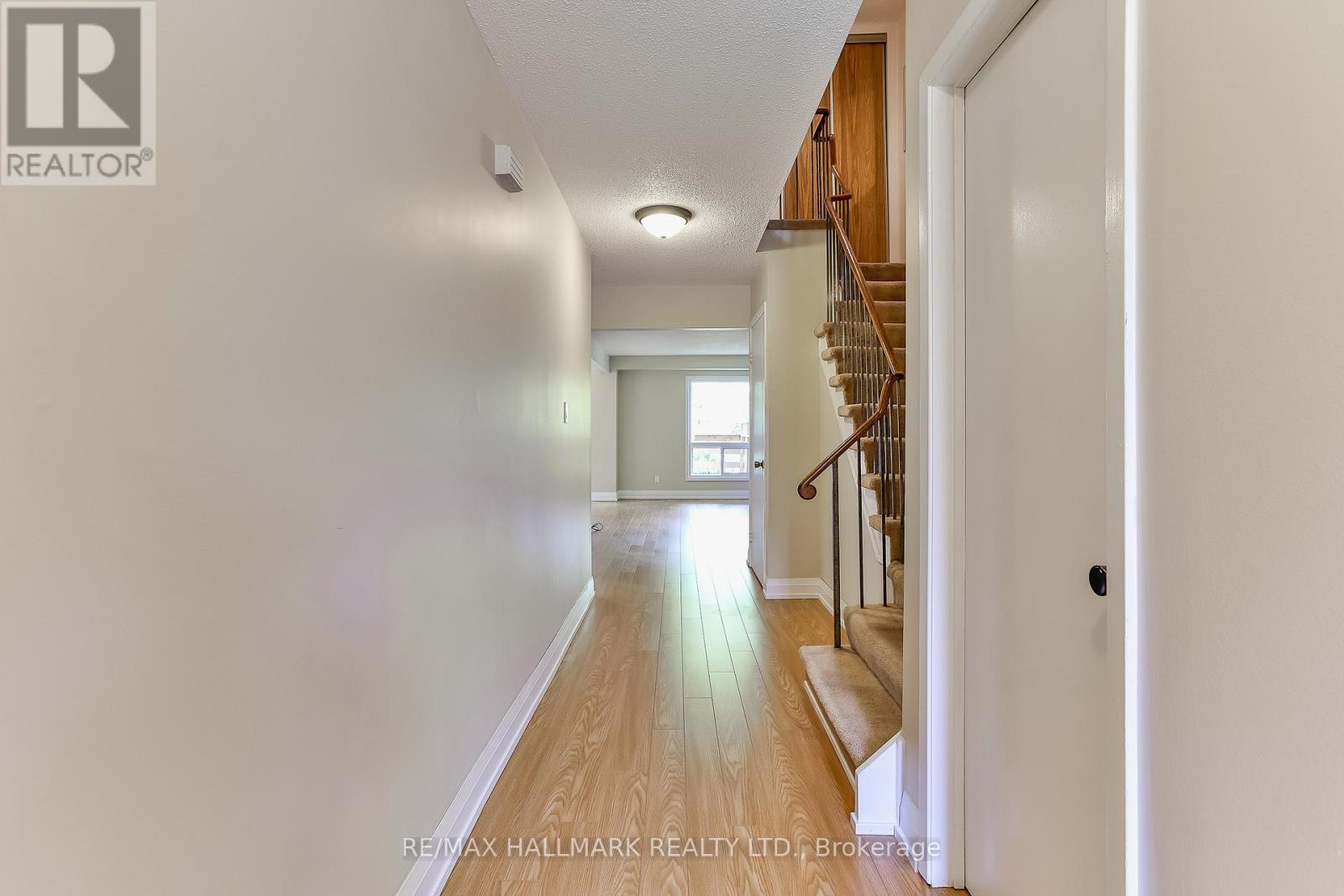 5 Michael Drive, Richmond Hill (North Richvale), Ontario  L4C 5W6 - Photo 2 - N13049880