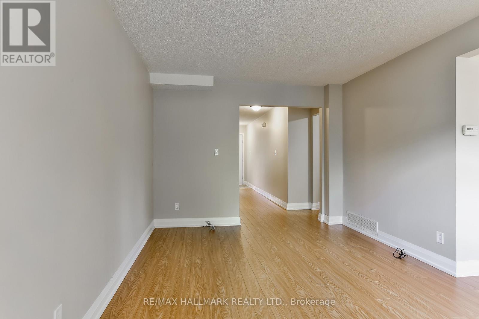 5 Michael Drive, Richmond Hill (North Richvale), Ontario  L4C 5W6 - Photo 5 - N13049880