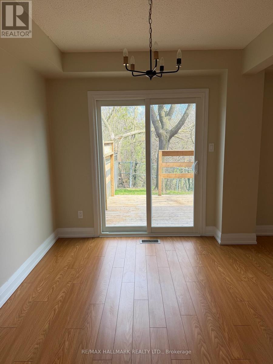 5 Michael Drive, Richmond Hill (North Richvale), Ontario  L4C 5W6 - Photo 8 - N13049880