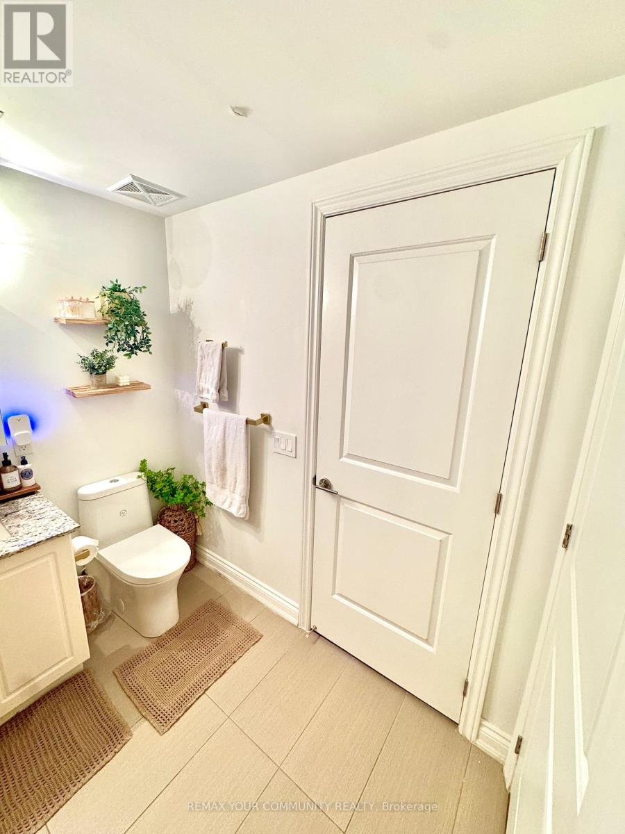 210 - 9618 Yonge Street, Richmond Hill (North Richvale), Ontario  L4C 0X5 - Photo 15 - N13049912