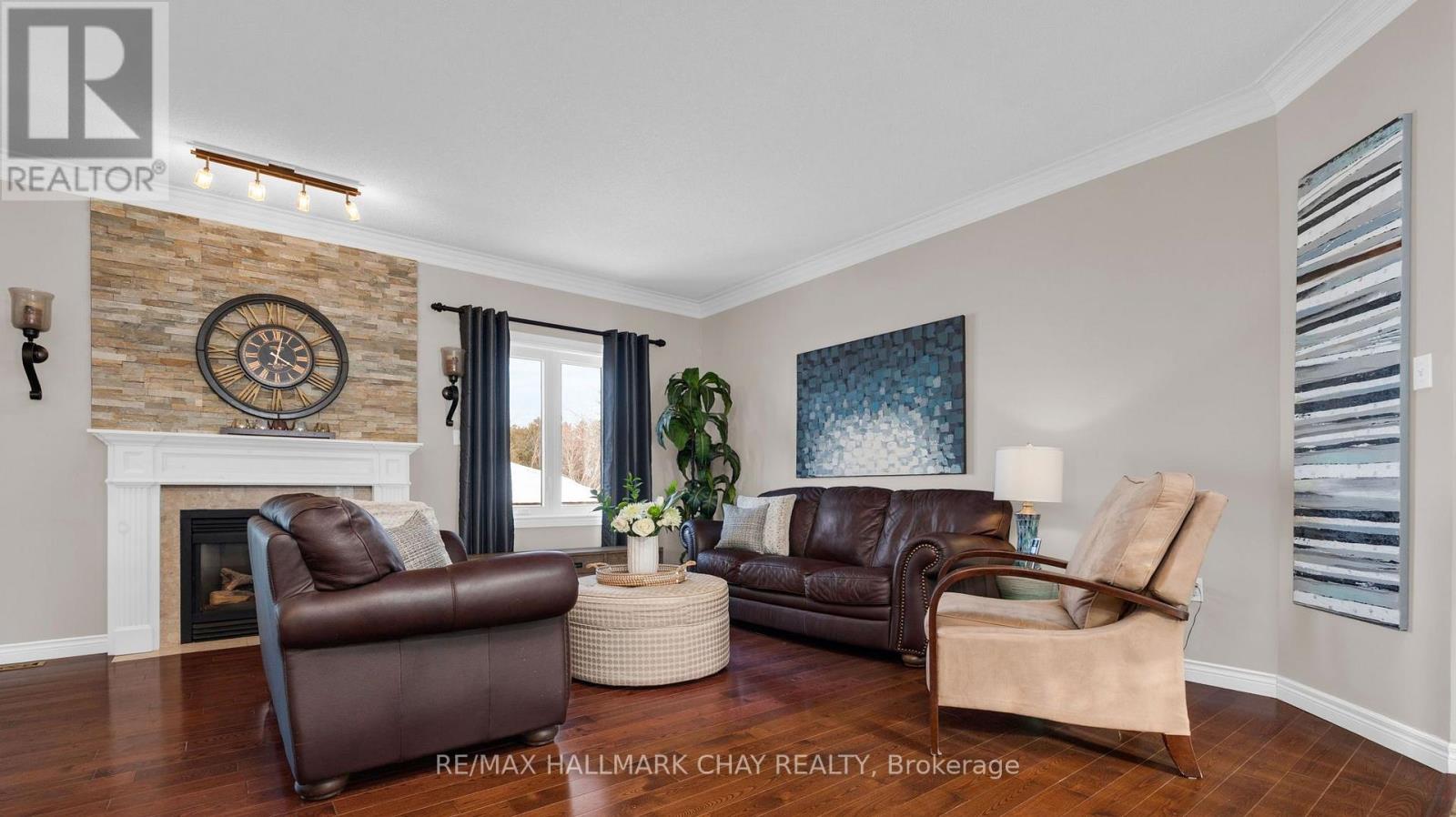 37 Brookfield Crescent, Barrie (Bayshore), Ontario  L4N 9R6 - Photo 12 - S13049898