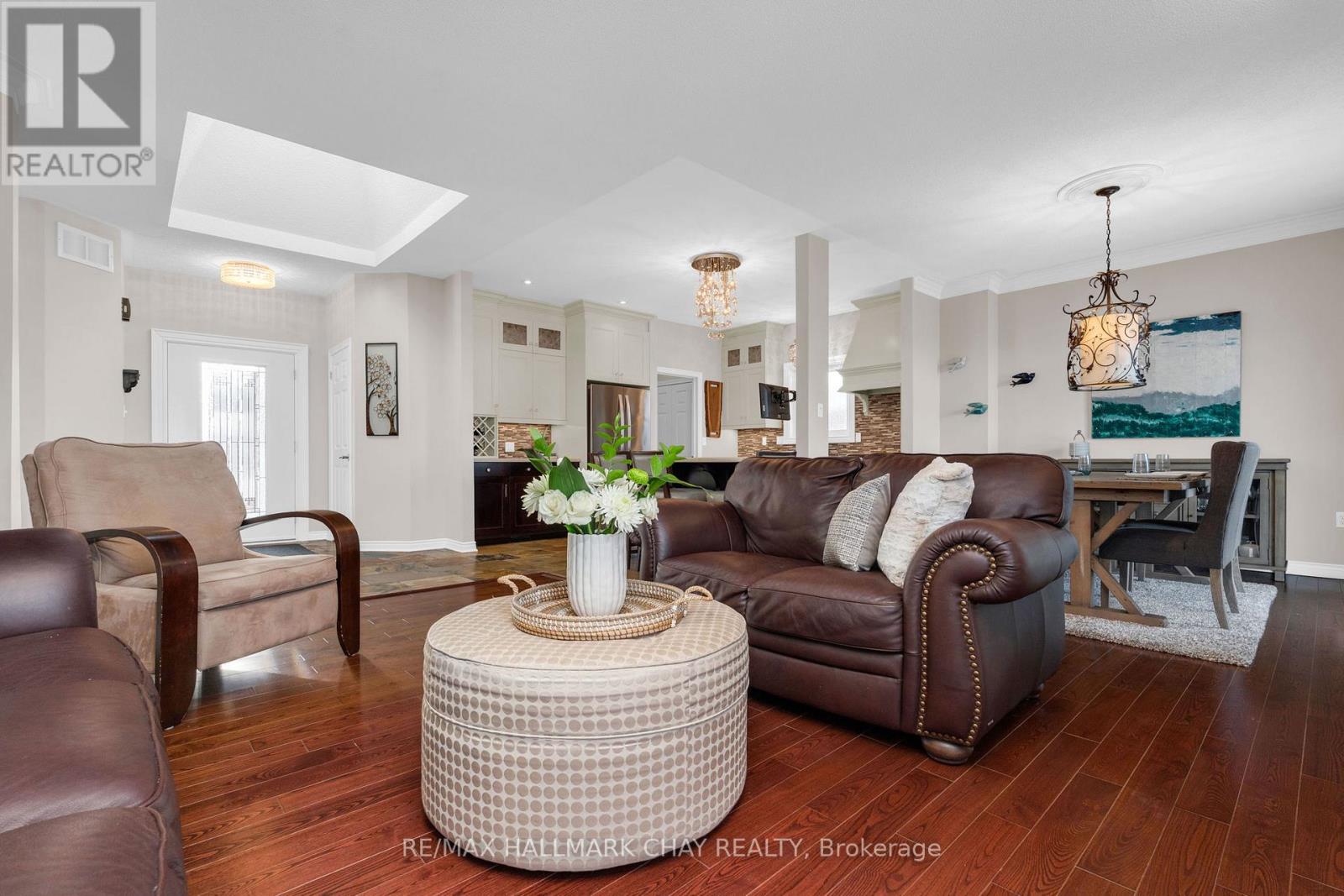 37 Brookfield Crescent, Barrie (Bayshore), Ontario  L4N 9R6 - Photo 13 - S13049898