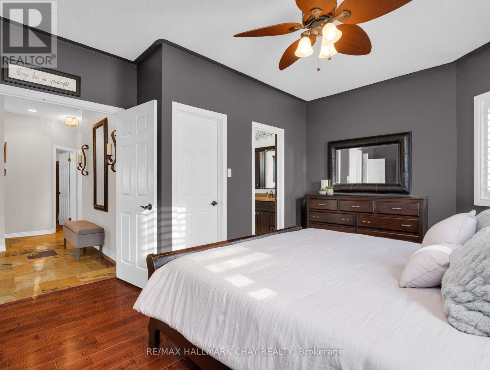 37 Brookfield Crescent, Barrie (Bayshore), Ontario  L4N 9R6 - Photo 15 - S13049898