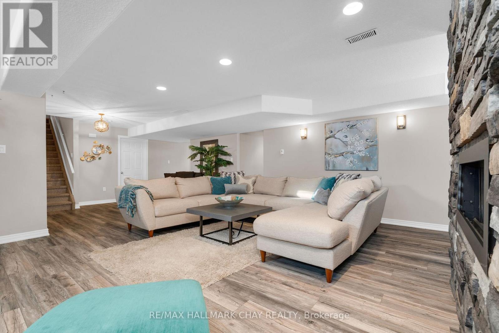 37 Brookfield Crescent, Barrie (Bayshore), Ontario  L4N 9R6 - Photo 20 - S13049898