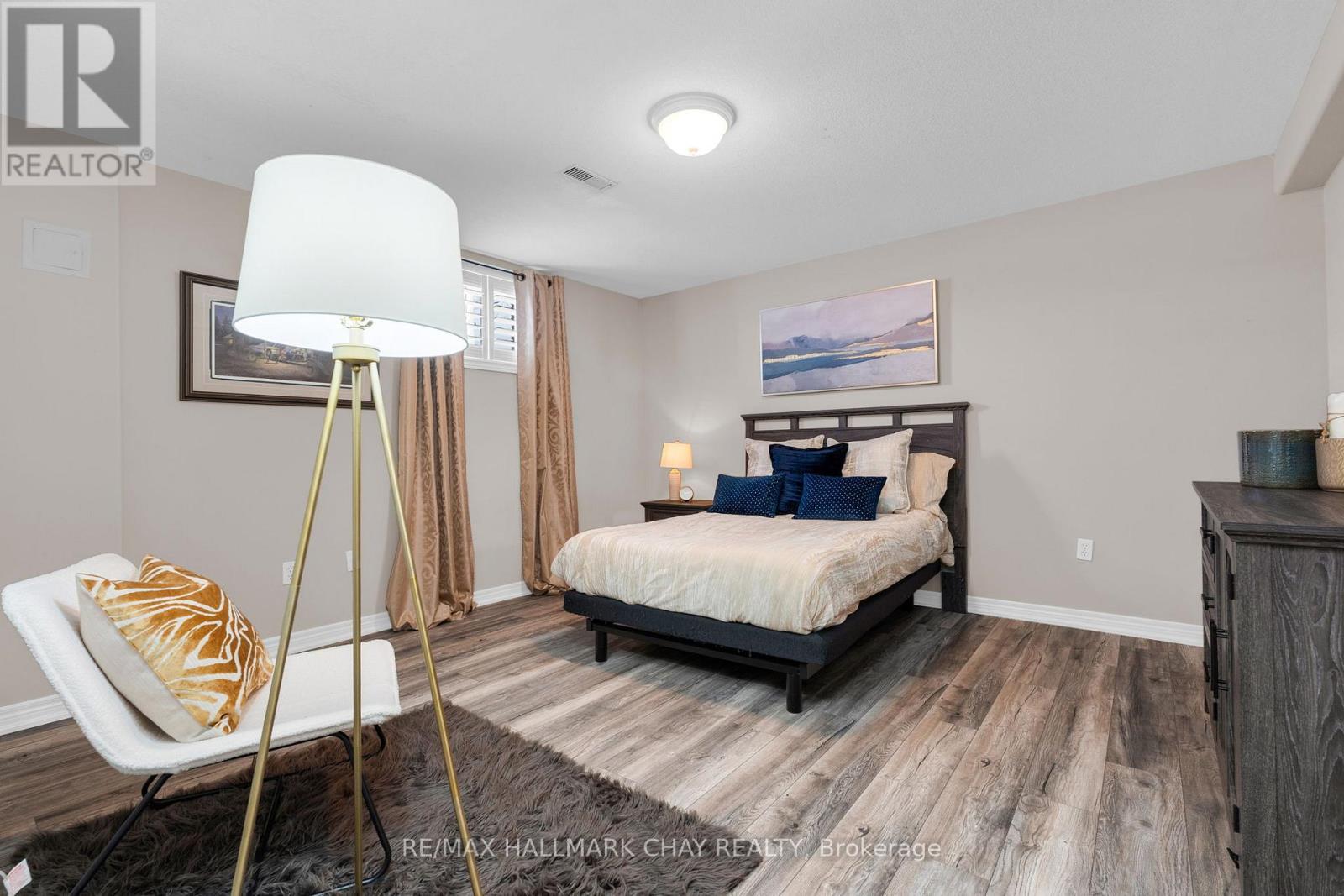 37 Brookfield Crescent, Barrie (Bayshore), Ontario  L4N 9R6 - Photo 23 - S13049898