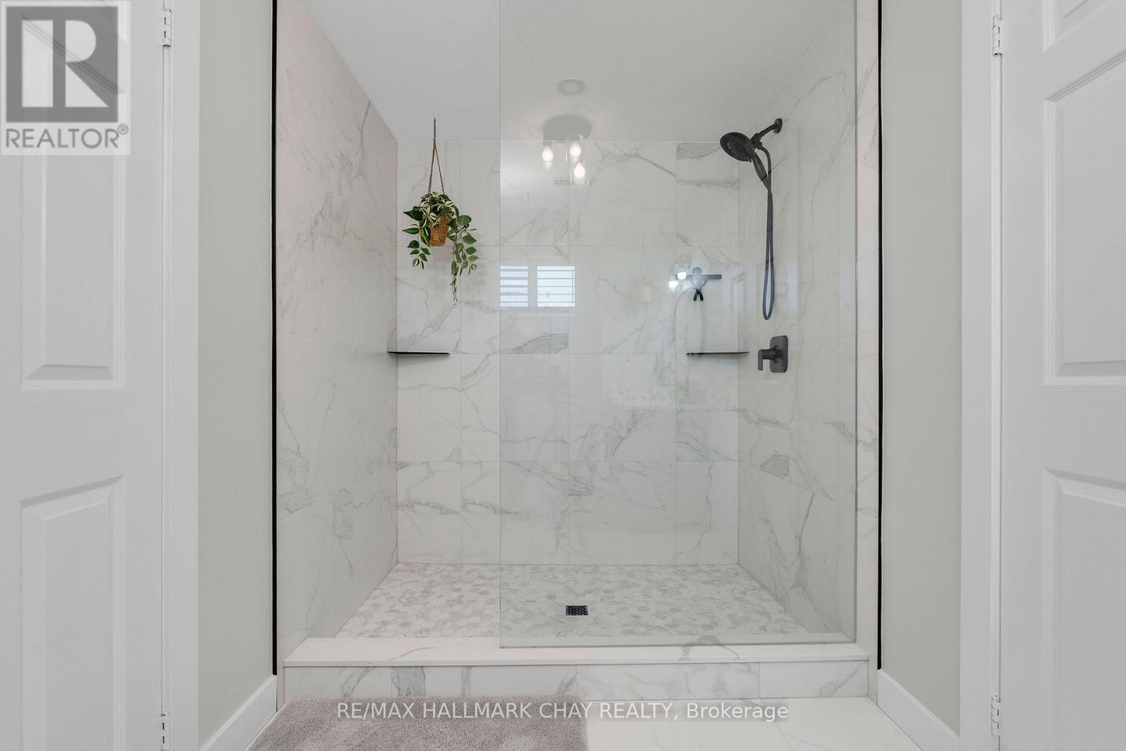 37 Brookfield Crescent, Barrie (Bayshore), Ontario  L4N 9R6 - Photo 25 - S13049898