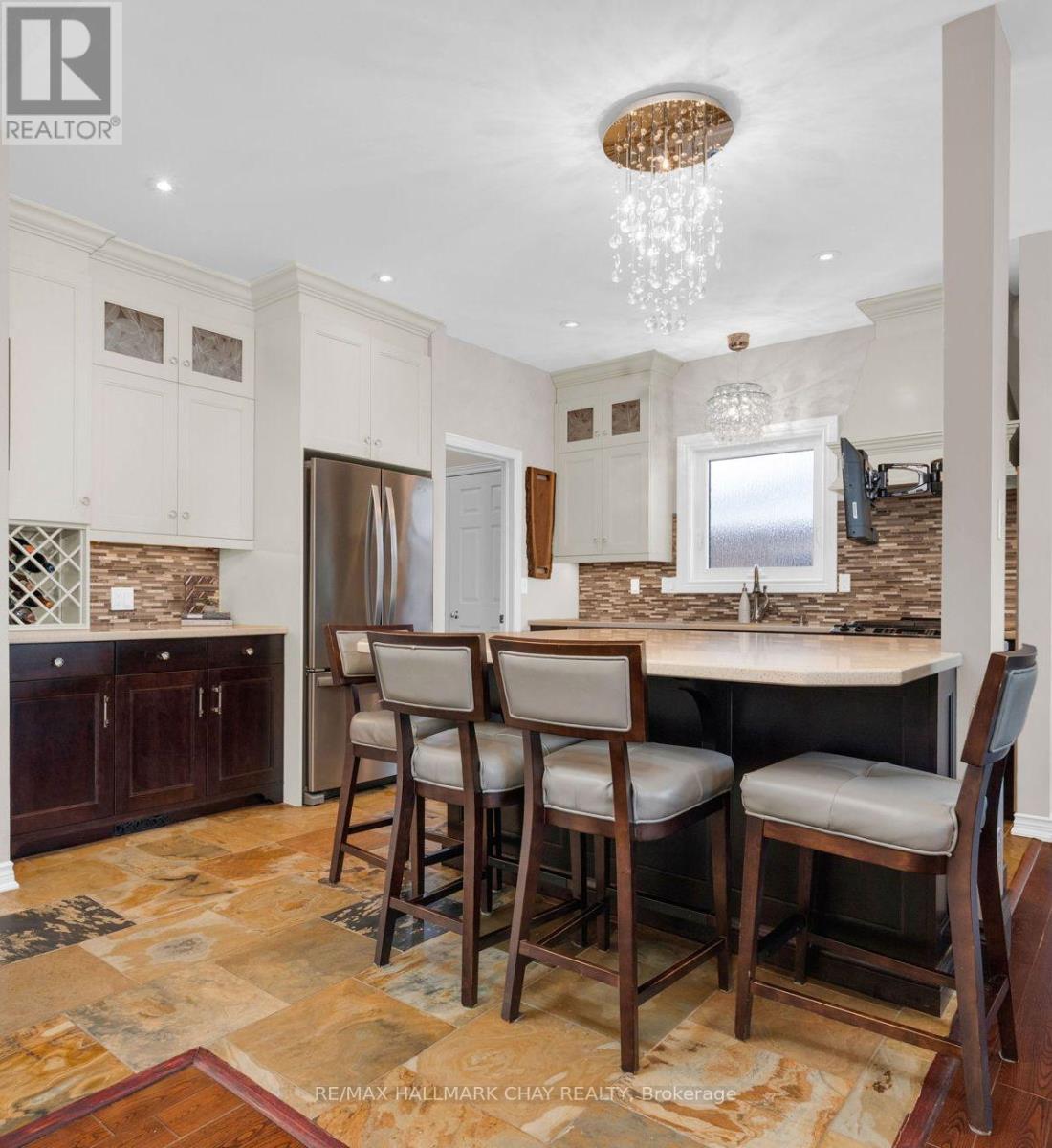 37 Brookfield Crescent, Barrie (Bayshore), Ontario  L4N 9R6 - Photo 9 - S13049898