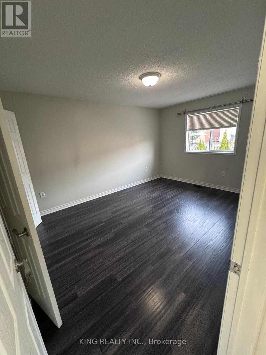 Upper Level - 39 Red Oak Drive, Barrie (Holly), Ontario  L4N 9M3 - Photo 11 - S13049916