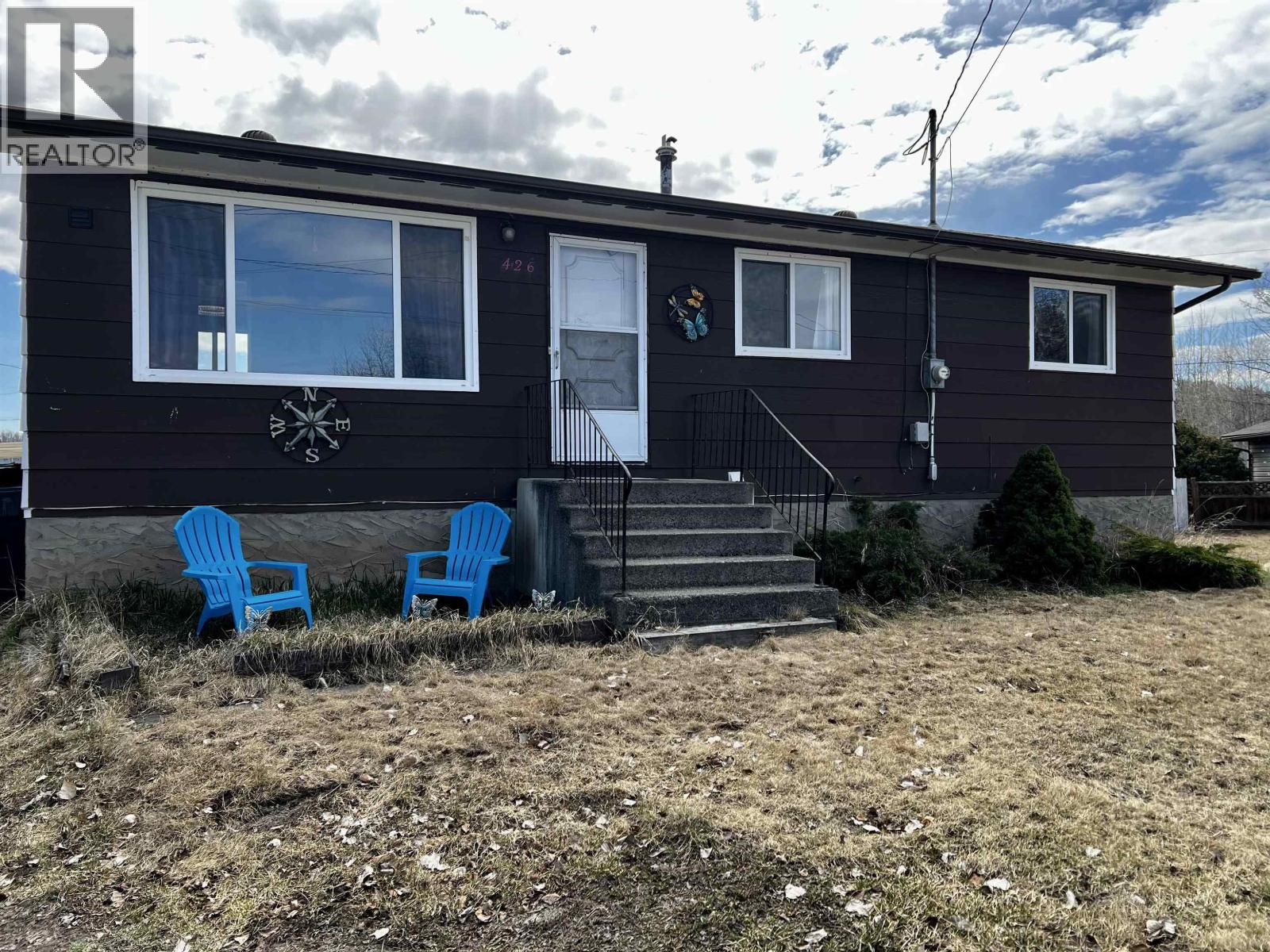 426 Endako Place, Fraser Lake, British Columbia  V0J 1S0 - Photo 1 - R3115872