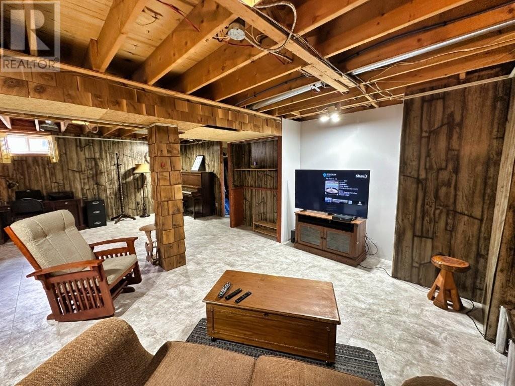 151 Essex Court, Thunder Bay, Ontario  P7A 7N4 - Photo 32 - TB2600763