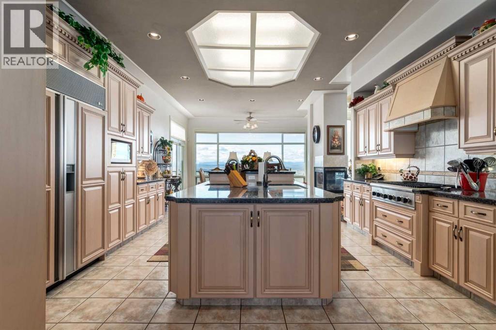 31 Pinnacle Ridge Drive SW, Rural Rocky View County, Alberta  T3Z 3N7 - Photo 14 - A2269063