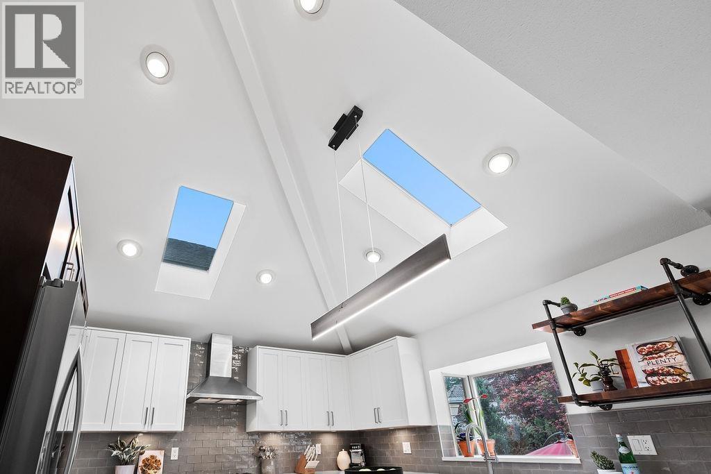 1659 Orkney Place, North Vancouver, British Columbia  V7H 2Z1 - Photo 13 - R3116187