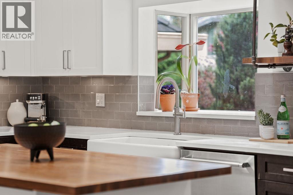 1659 Orkney Place, North Vancouver, British Columbia  V7H 2Z1 - Photo 9 - R3116187