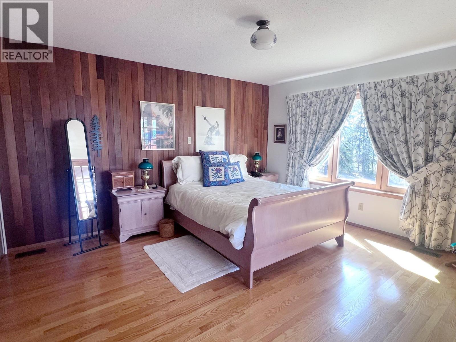 3170 Mountainview Road, Smithers, British Columbia  V0J 2N6 - Photo 25 - R3115586