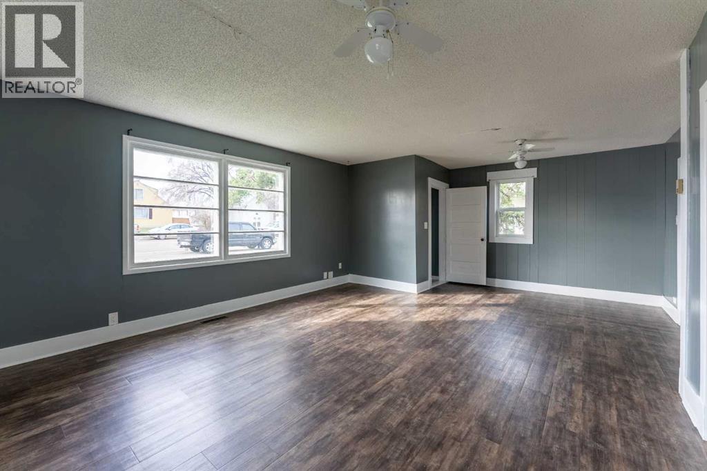 448 Crescent Avenue, Picture Butte, Alberta  T0K 1V0 - Photo 10 - A2303796