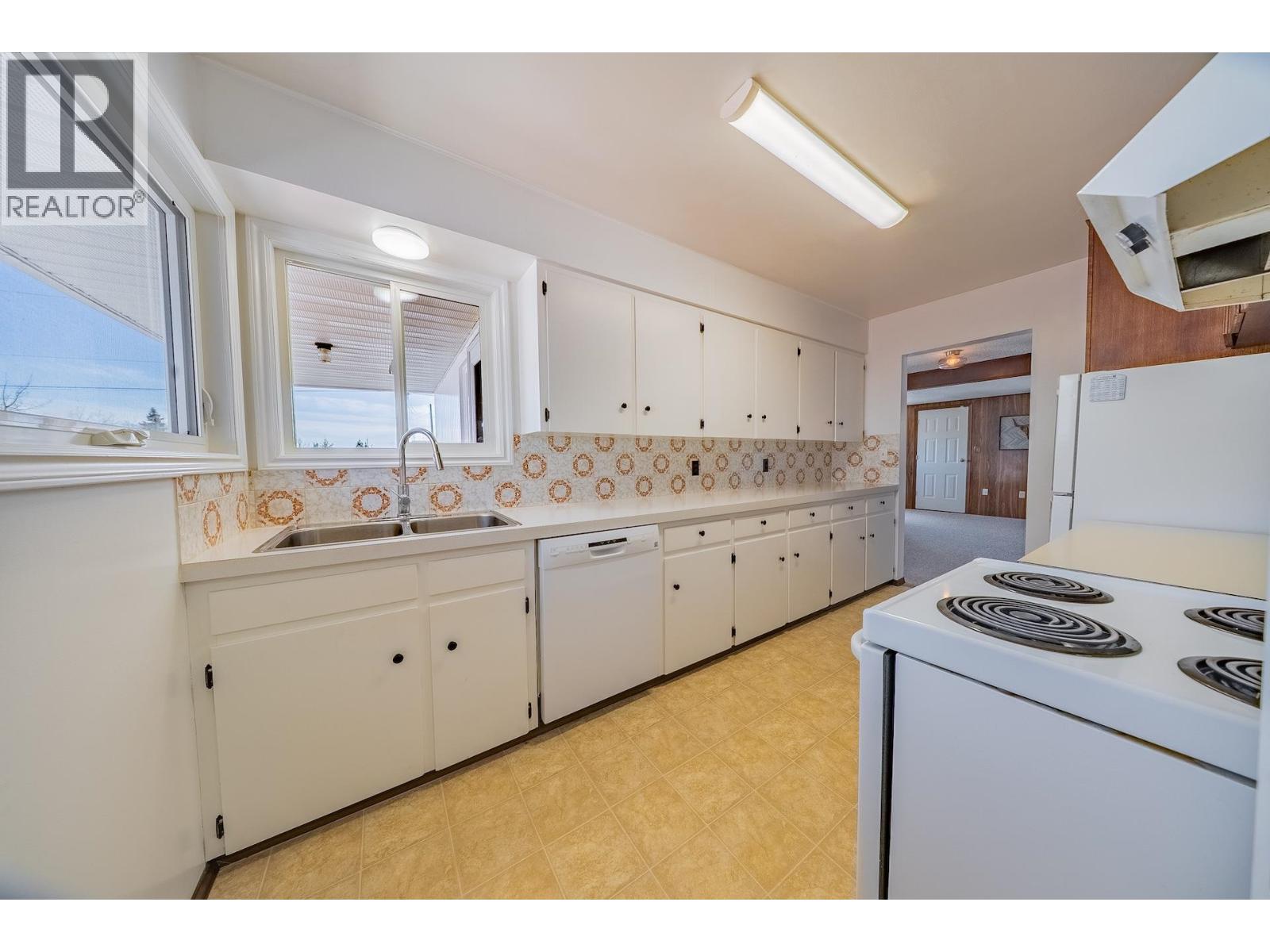 12248 Saskatoon Avenue, Fort St. John, British Columbia  V1J 8C6 - Photo 12 - R3115692