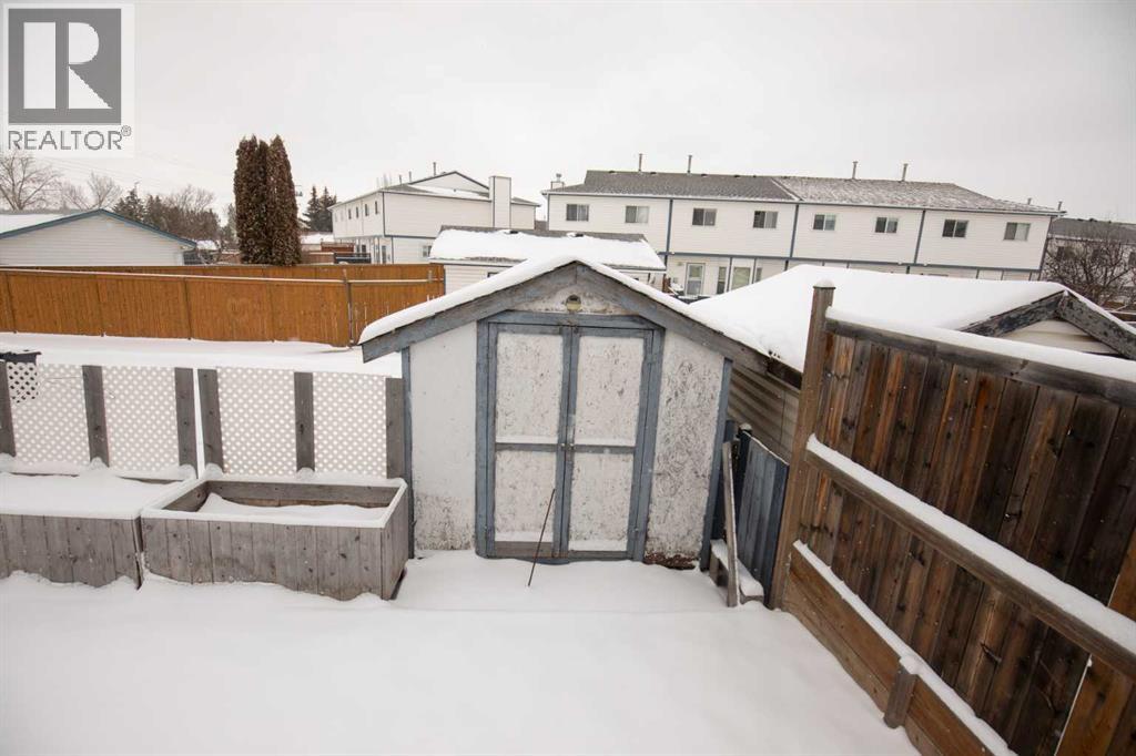 11 Ellenwood Drive, Red Deer, Alberta  T4R 2E3 - Photo 30 - A2302876