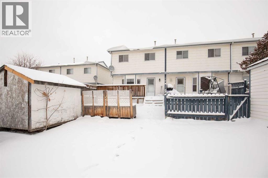 11 Ellenwood Drive, Red Deer, Alberta  T4R 2E3 - Photo 25 - A2302876