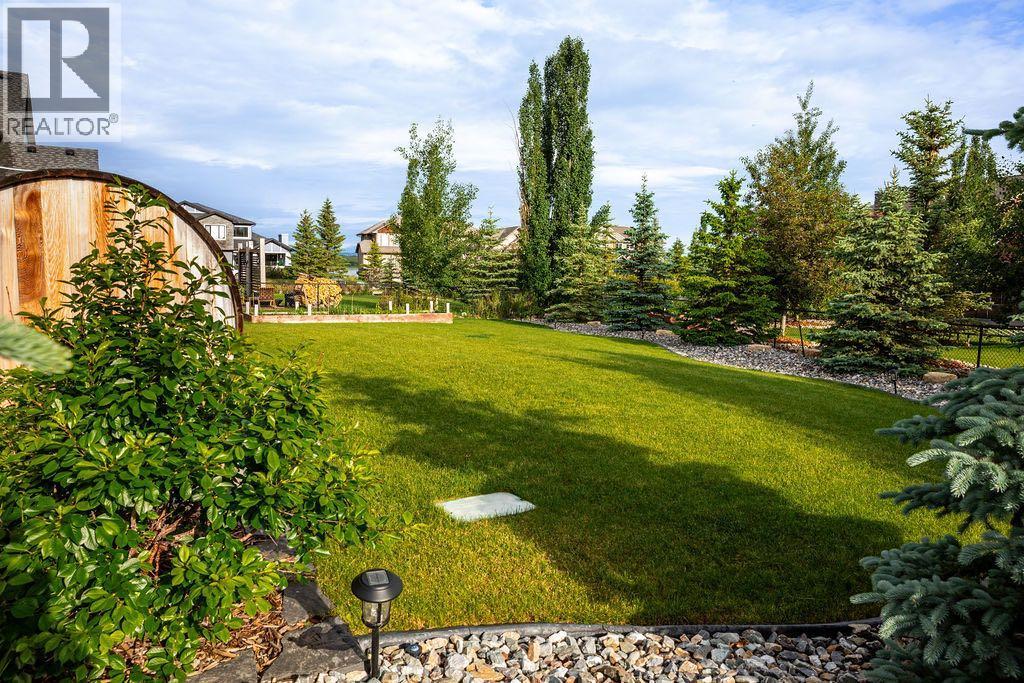 236 Montclair Place, Cochrane Lake, Alberta  T4C 0A8 - Photo 4 - A2285587