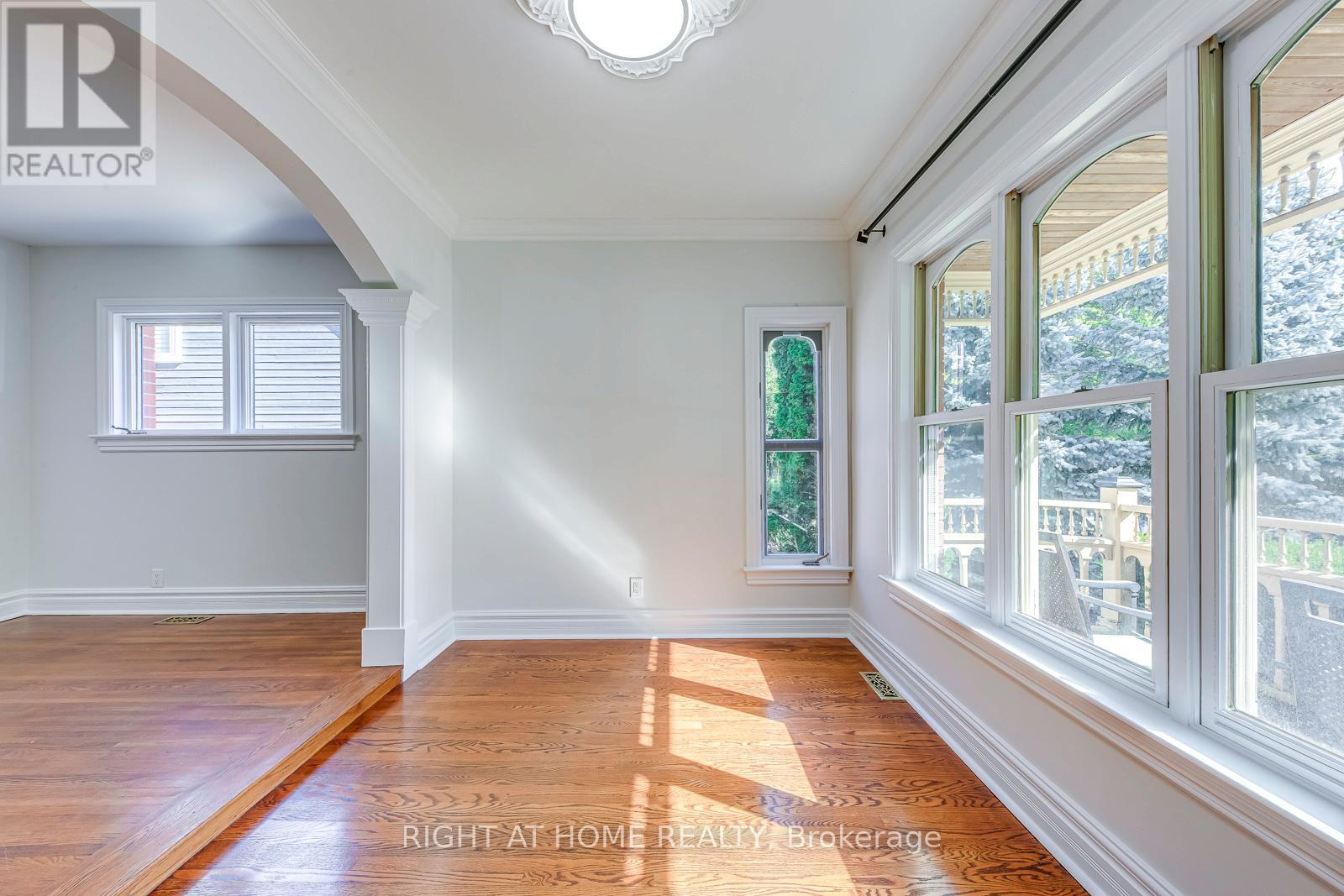 435 Maple Avenue, Oakville (Oo Old Oakville), Ontario  L6J 2J2 - Photo 6 - W13049832