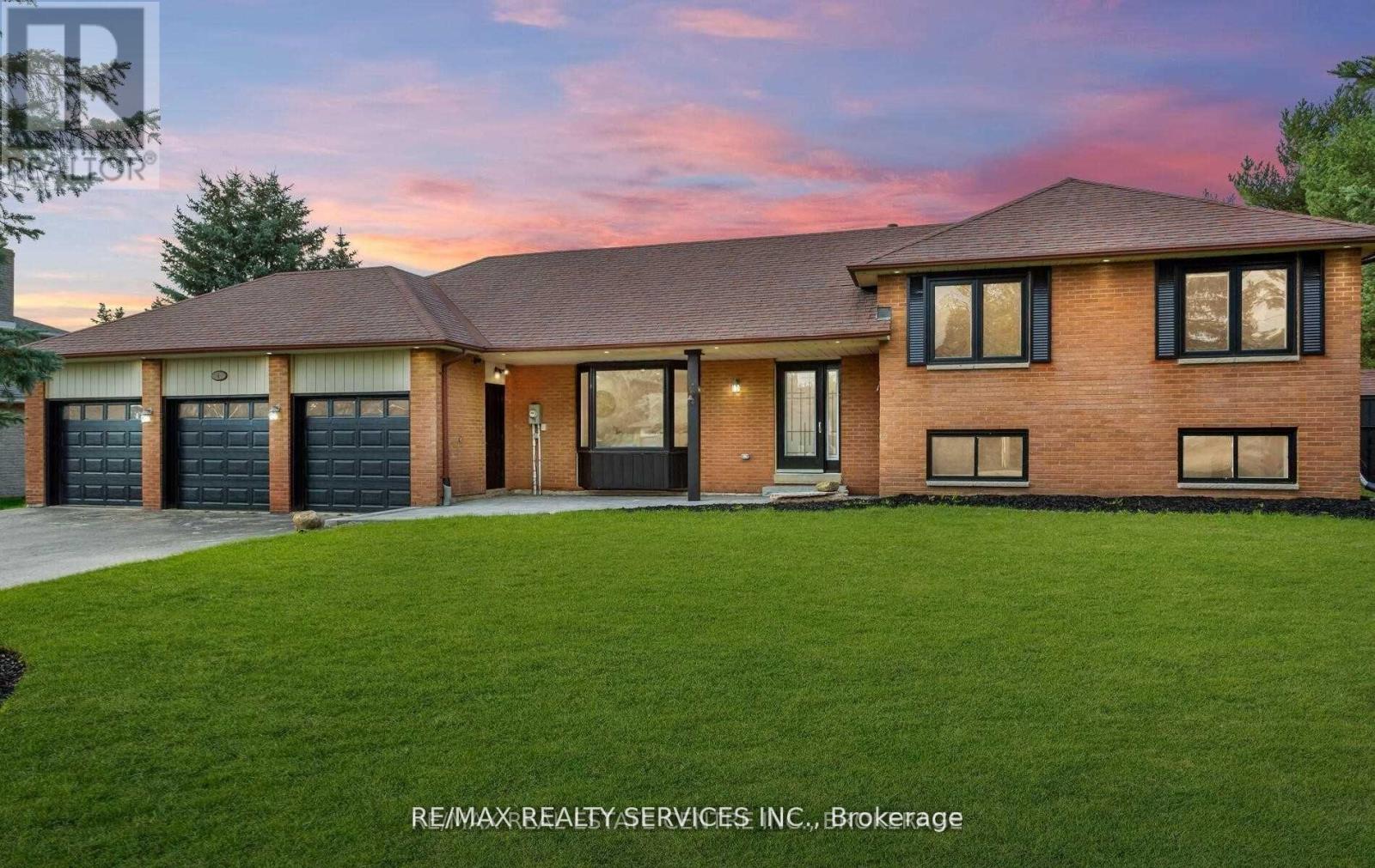 4 BLUE HORIZON COURT, Caledon, Ontario