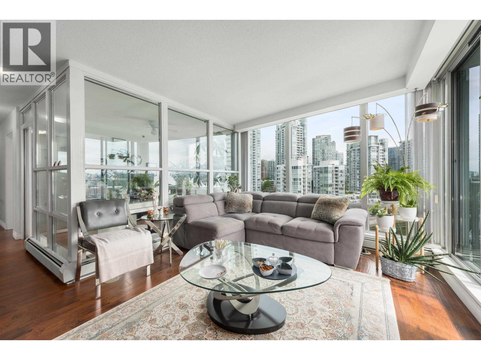 1201 1228 Marinaside Crescent, Vancouver, British Columbia  V6Z 2W4 - Photo 3 - R3116118