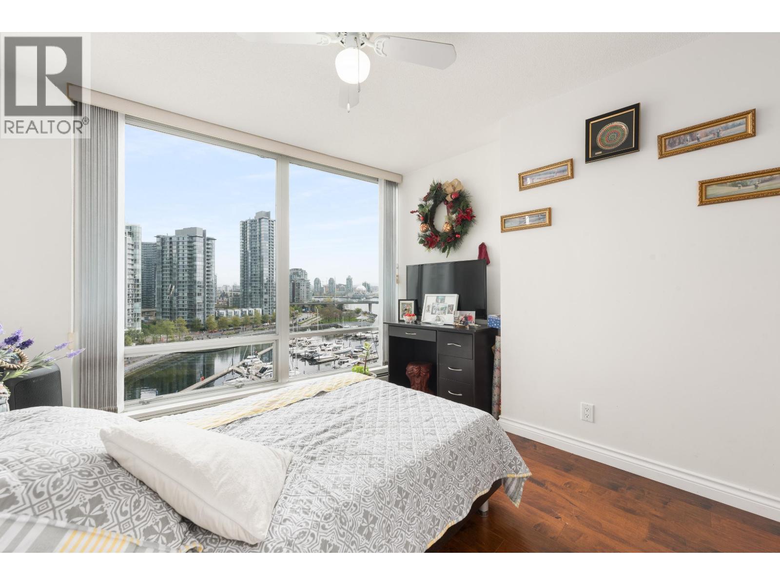 1201 1228 Marinaside Crescent, Vancouver, British Columbia  V6Z 2W4 - Photo 15 - R3116118