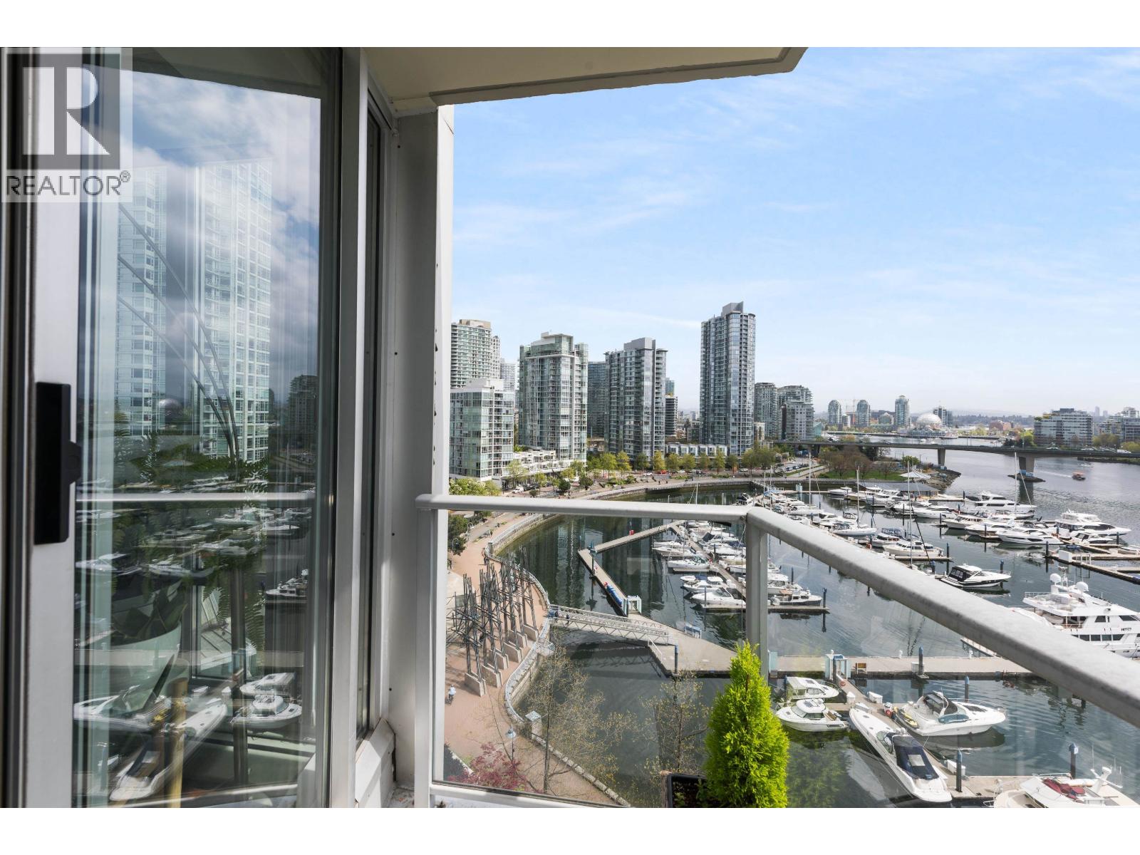 1201 1228 Marinaside Crescent, Vancouver, British Columbia  V6Z 2W4 - Photo 23 - R3116118