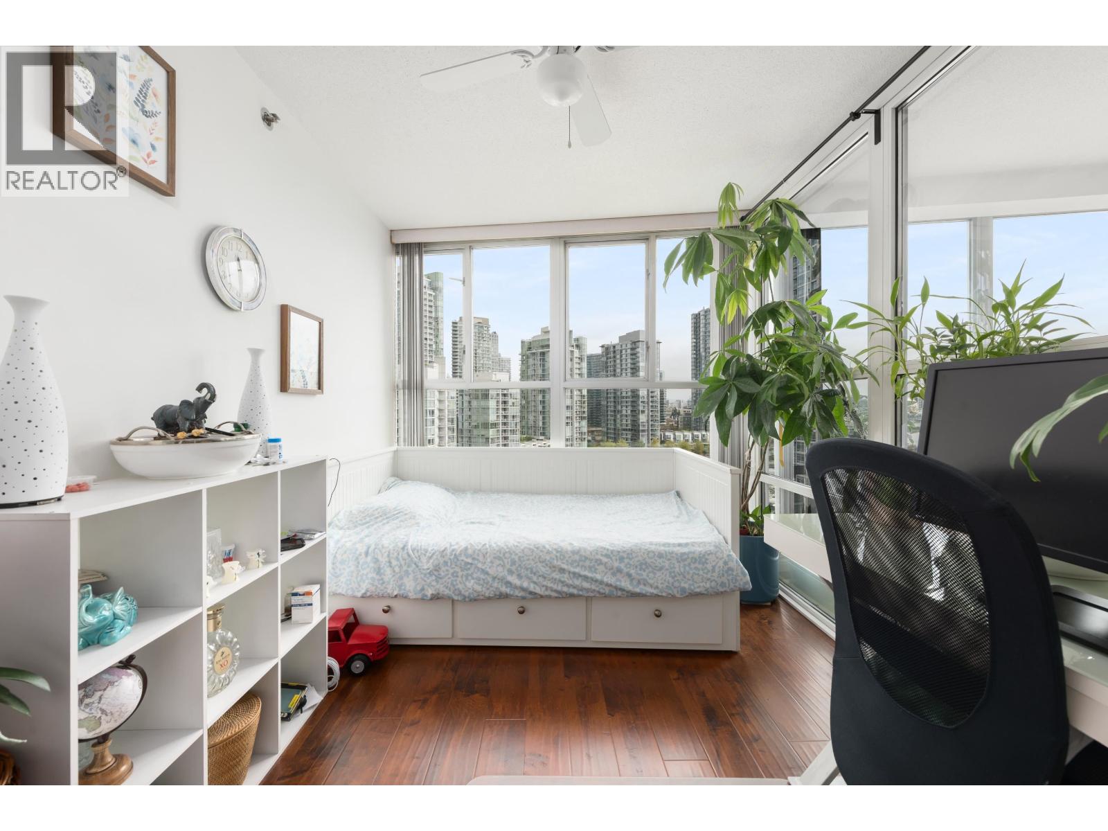 1201 1228 Marinaside Crescent, Vancouver, British Columbia  V6Z 2W4 - Photo 18 - R3116118