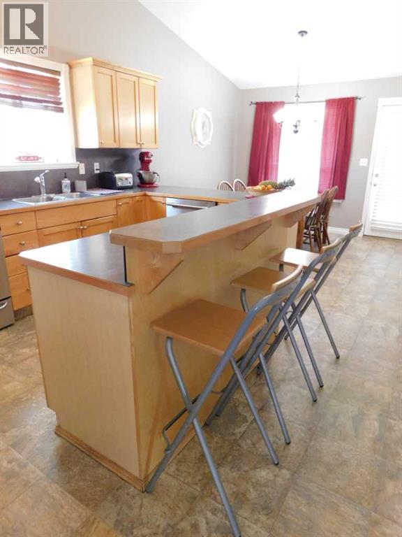 136 Meadowbrook Drive E, Brooks, Alberta  T1R 1N8 - Photo 22 - A2305582