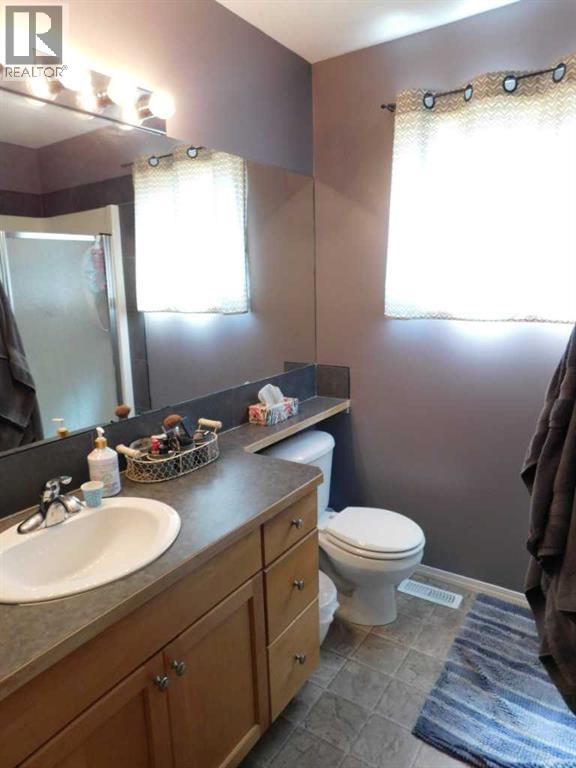 136 Meadowbrook Drive E, Brooks, Alberta  T1R 1N8 - Photo 29 - A2305582