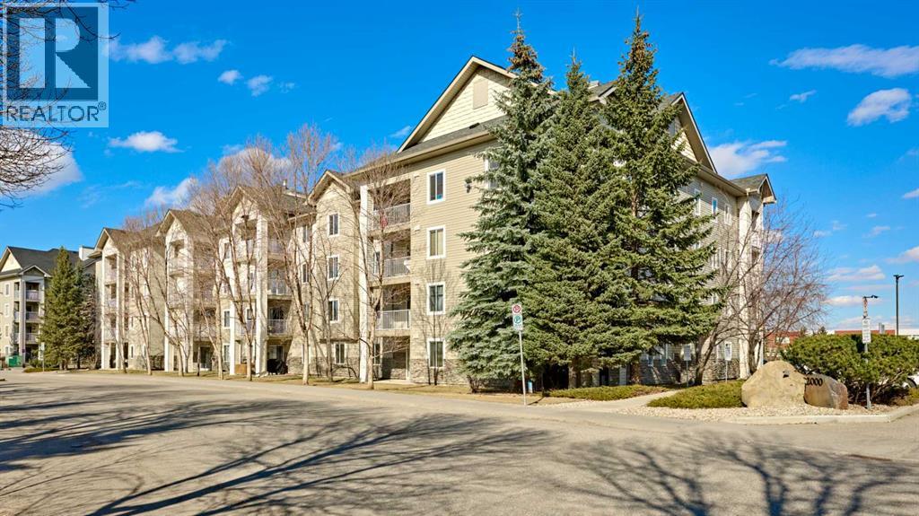 305, 2000 Somervale Court SW, Calgary, Alberta