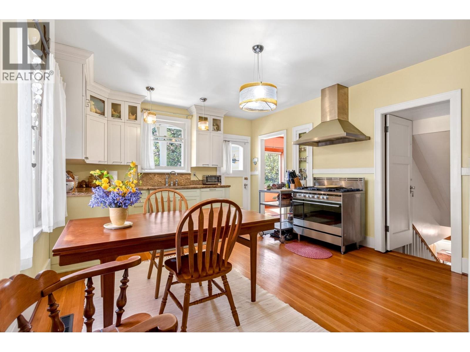 2721 St George Street, Port Moody, British Columbia  V3H 2H1 - Photo 7 - R3116048