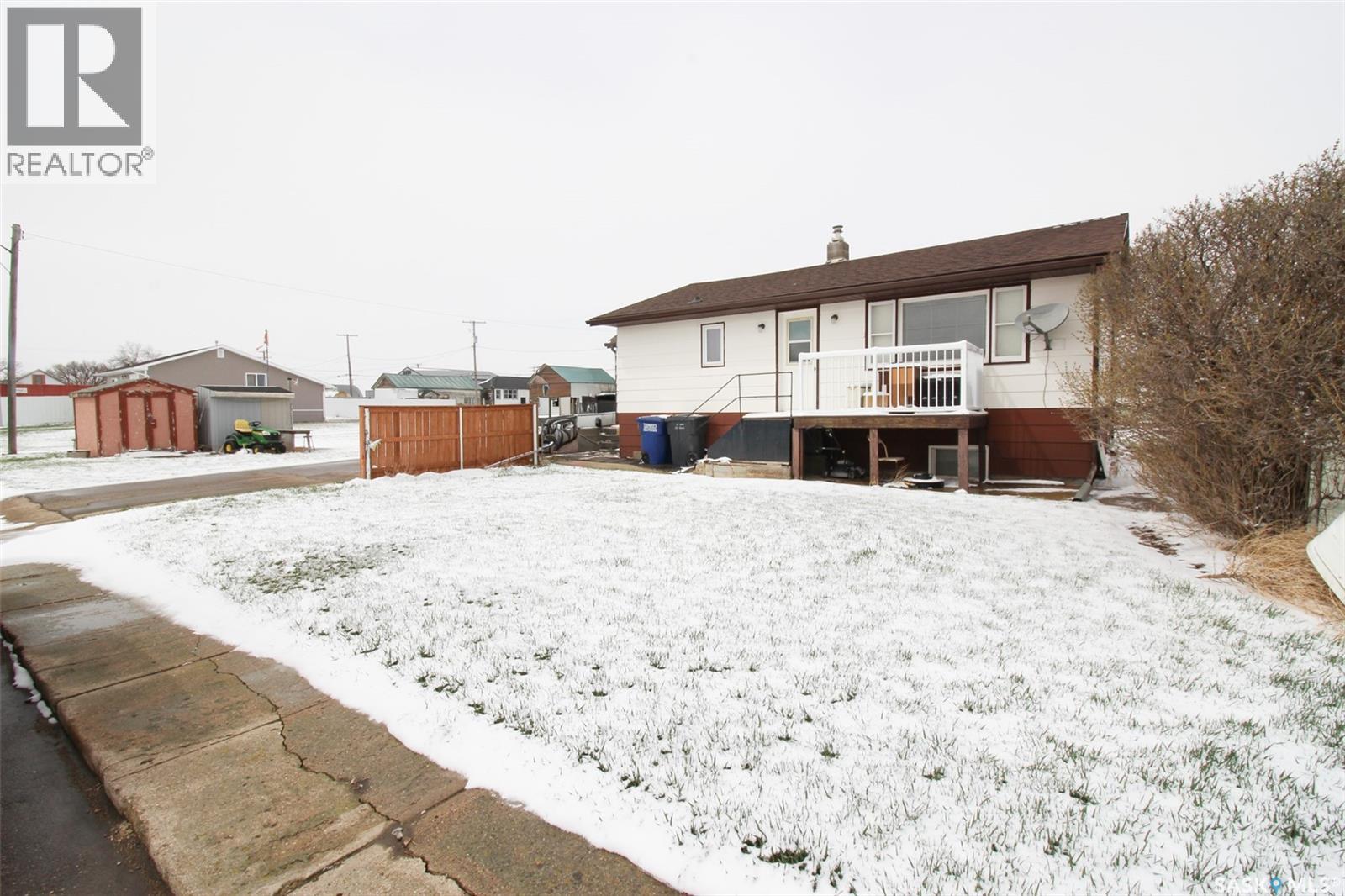 261 2nd Avenue W, Shaunavon, Saskatchewan  S0N 2M0 - Photo 1 - SK034077