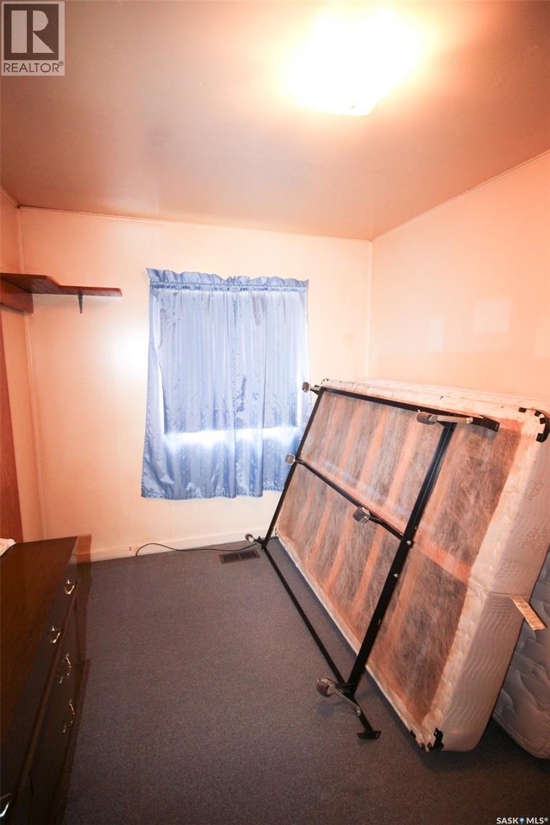 261 2nd Avenue W, Shaunavon, Saskatchewan  S0N 2M0 - Photo 16 - SK034077