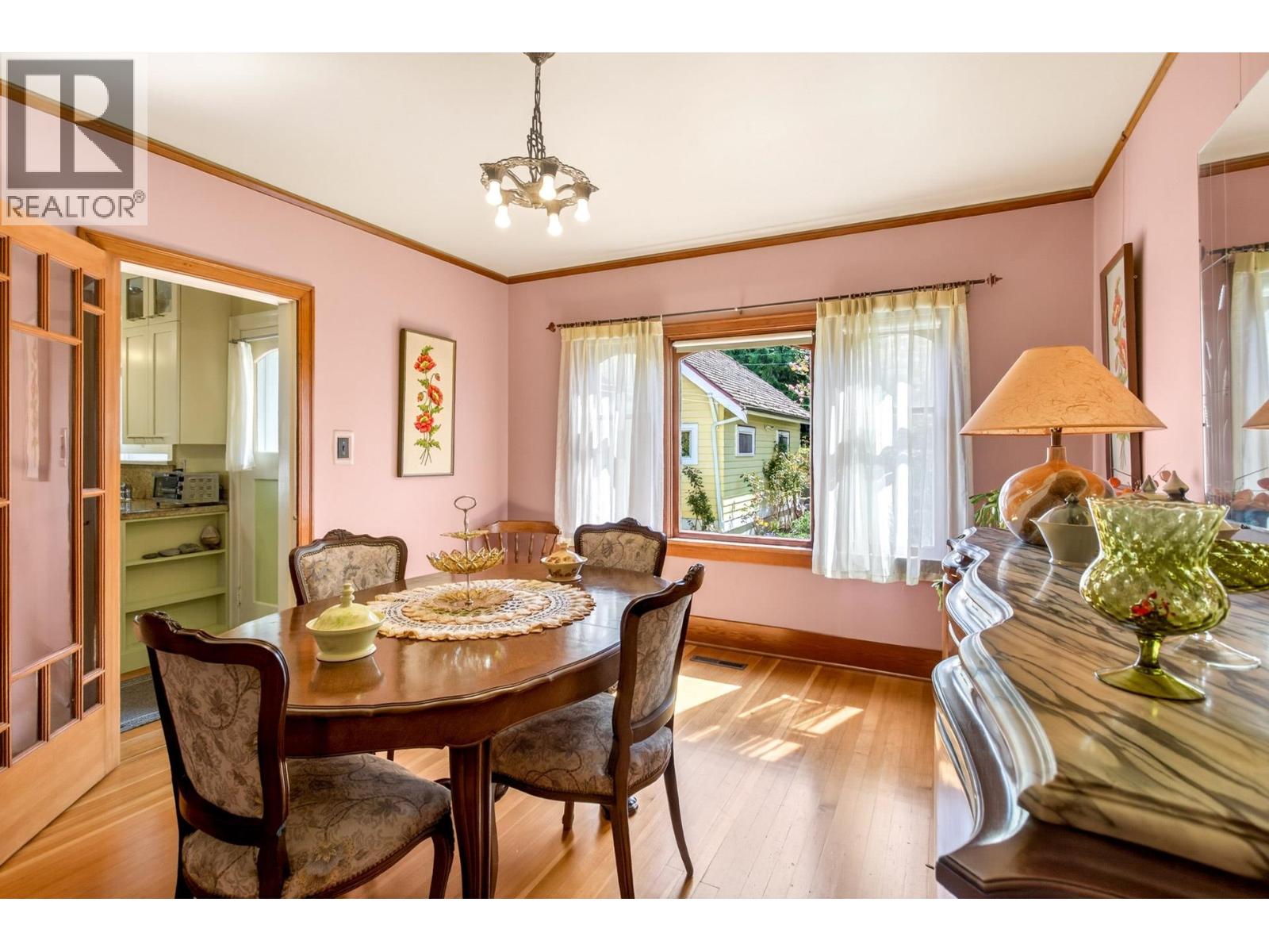 2721 St George Street, Port Moody, British Columbia  V3H 2H1 - Photo 10 - R3116048