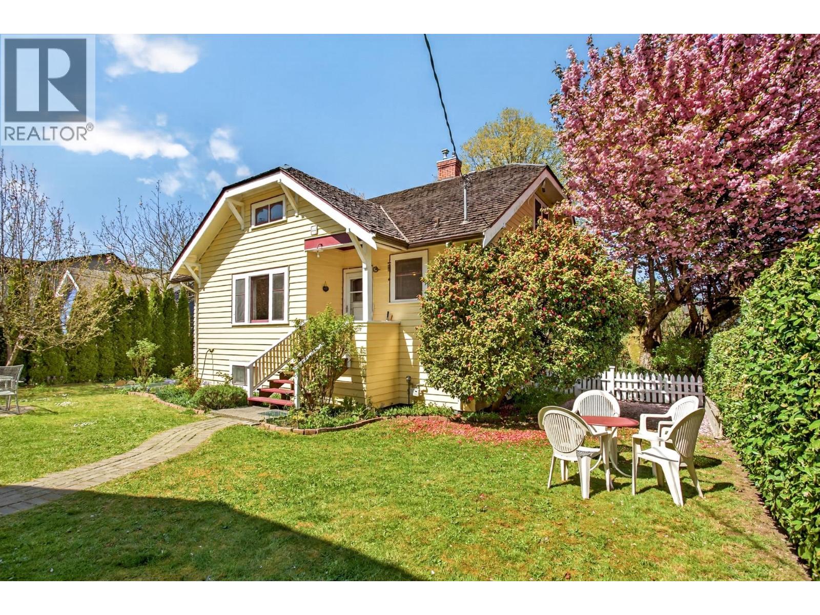 2721 St George Street, Port Moody, British Columbia  V3H 2H1 - Photo 27 - R3116048