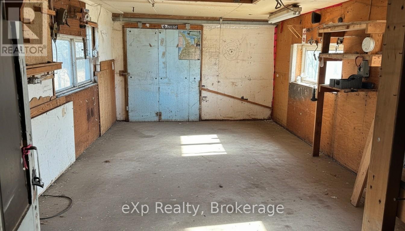 28 Queen Street W, Brockton, Ontario  N0G 1S0 - Photo 27 - X12962614