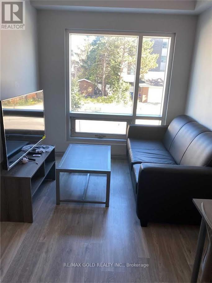 203 - 275 Larch Street, Waterloo, Ontario  N2L 3R2 - Photo 2 - X13049860