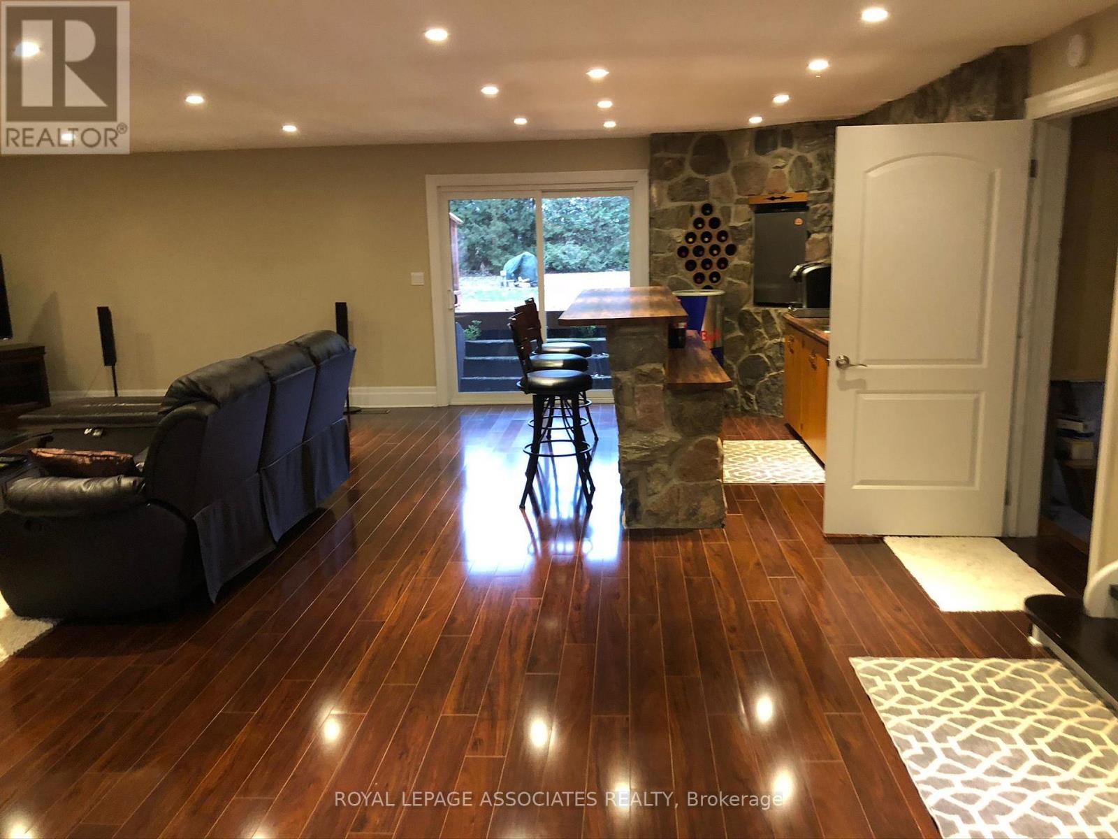 992 Mccready Road, Dawn-Euphemia, Ontario  N0P 1C0 - Photo 17 - X13049876