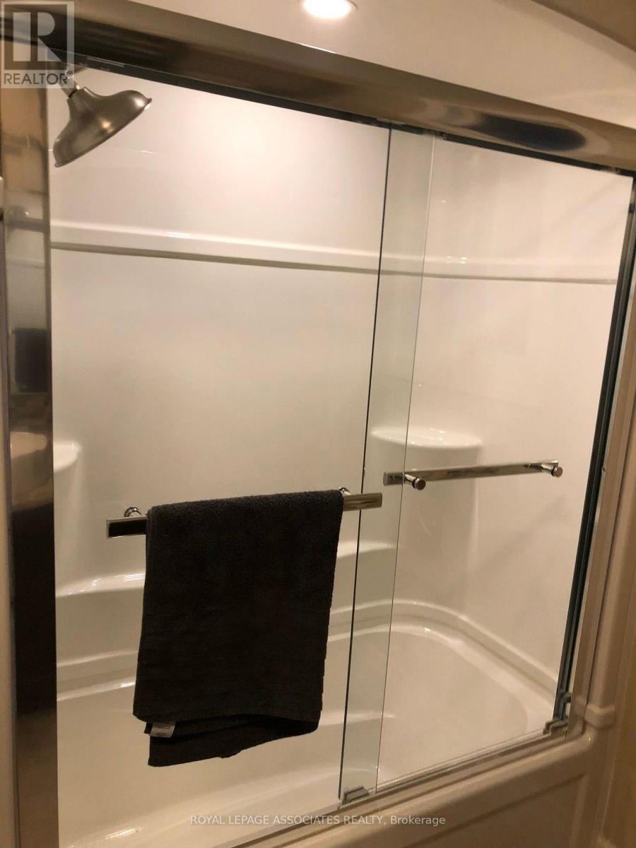 992 Mccready Road, Dawn-Euphemia, Ontario  N0P 1C0 - Photo 22 - X13049876