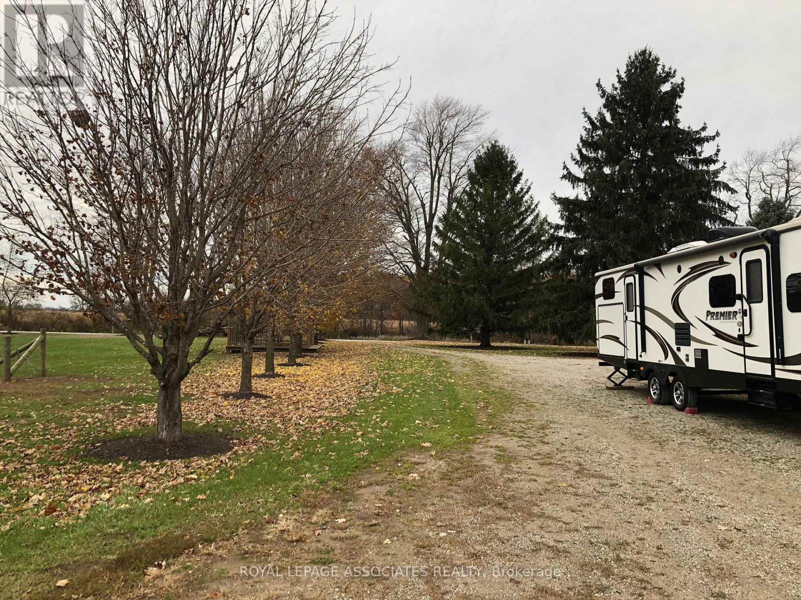 992 Mccready Road, Dawn-Euphemia, Ontario  N0P 1C0 - Photo 3 - X13049876