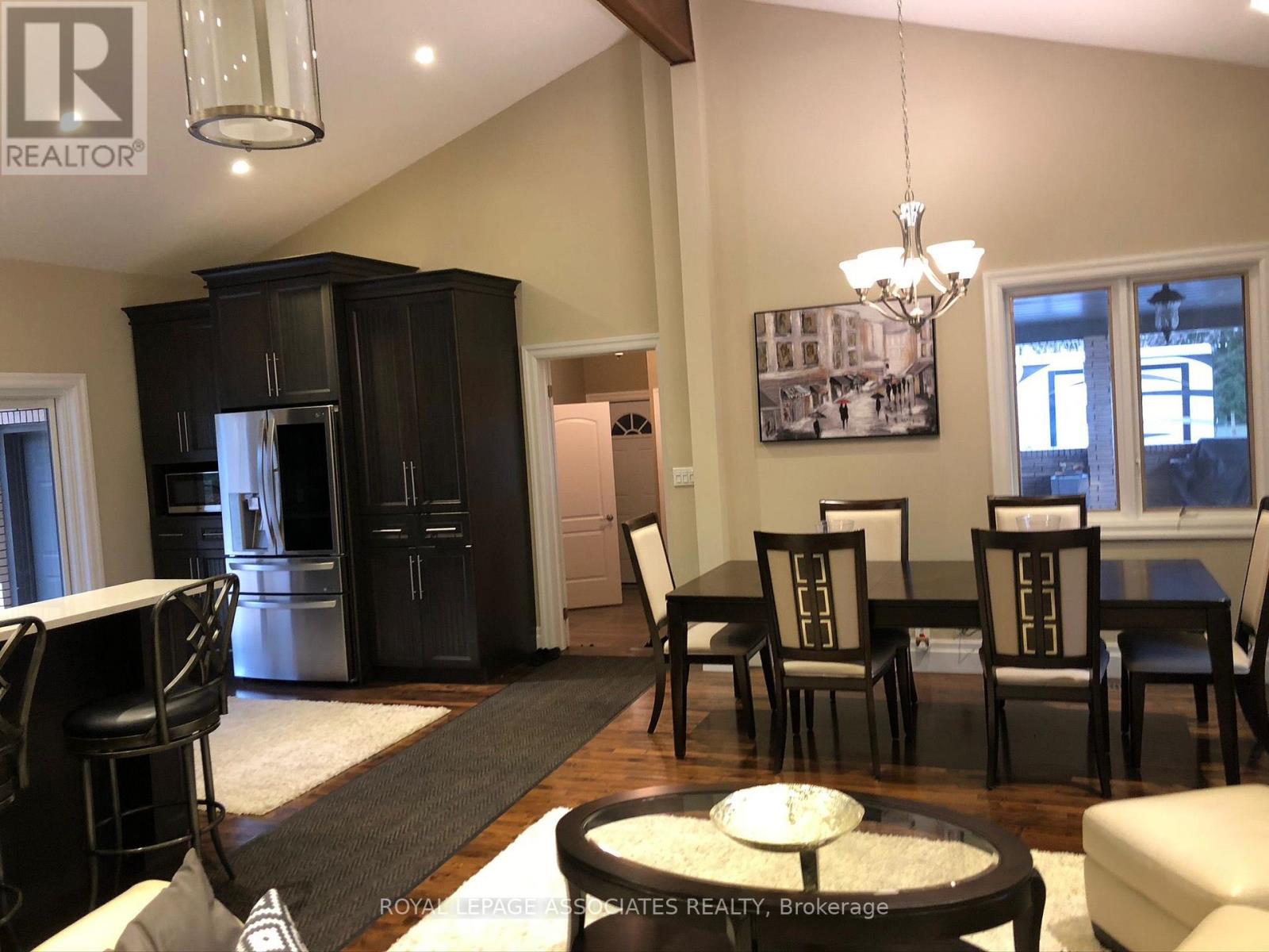 992 Mccready Road, Dawn-Euphemia, Ontario  N0P 1C0 - Photo 5 - X13049876