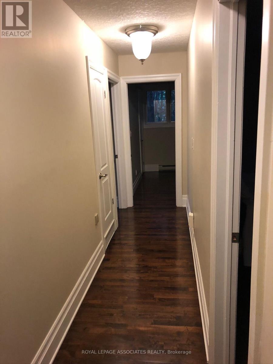 992 Mccready Road, Dawn-Euphemia, Ontario  N0P 1C0 - Photo 9 - X13049876