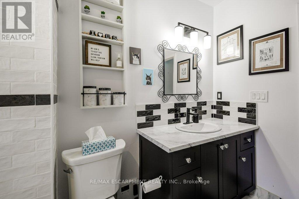 30 East 15th Street, Hamilton, Ontario  L9A 3E7 - Photo 19 - X13049902