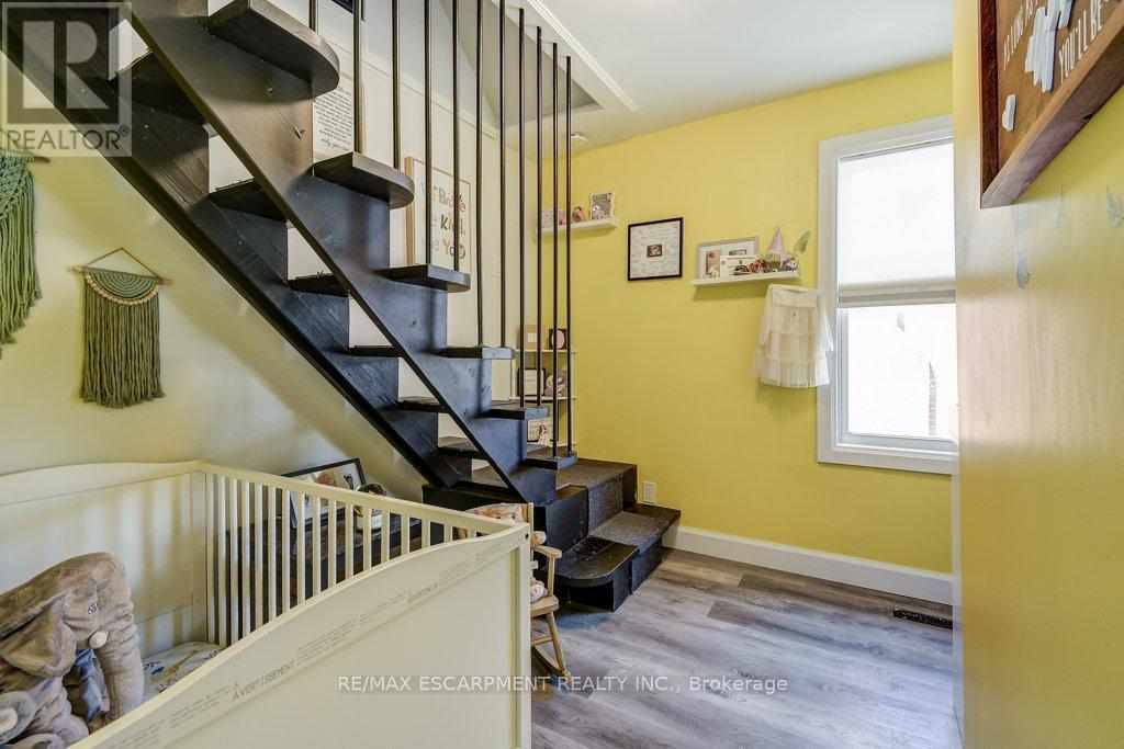 30 East 15th Street, Hamilton, Ontario  L9A 3E7 - Photo 20 - X13049902