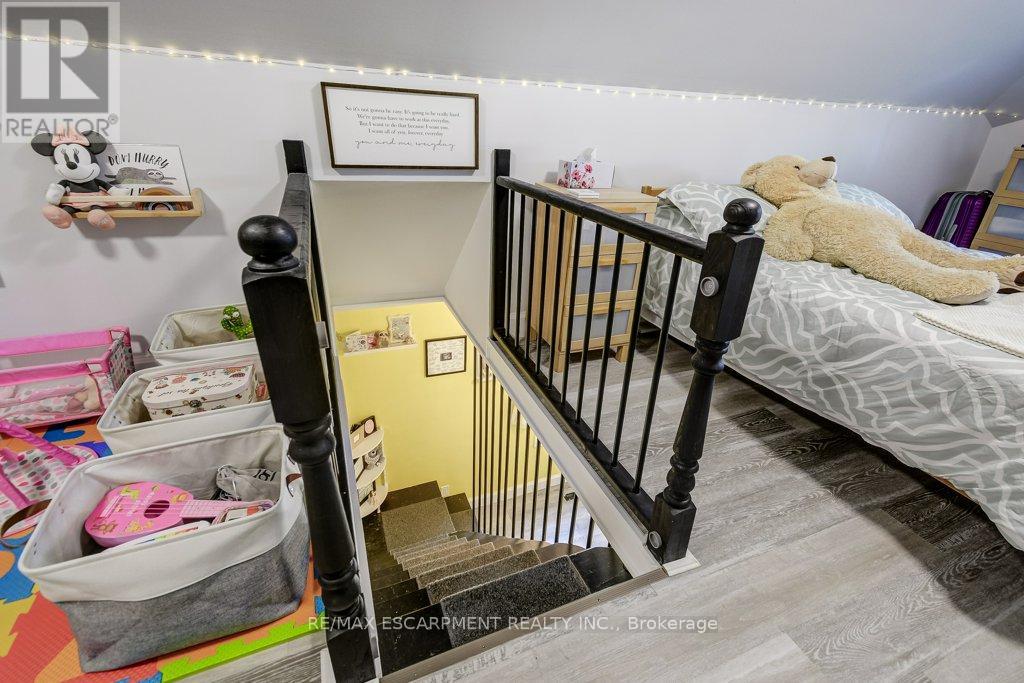 30 East 15th Street, Hamilton, Ontario  L9A 3E7 - Photo 33 - X13049902